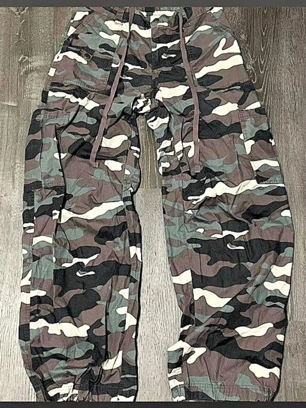 Wild Fable Camouflage Cargo Pants Green & Black XXS